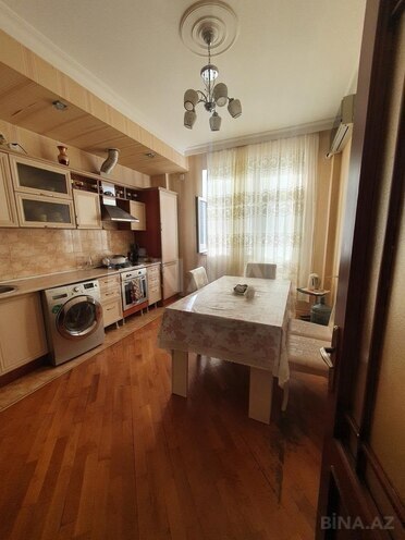 Продаётся 3-комн. новостройка 127 м², м. Элмляр Академиясы, photo 5 from 9