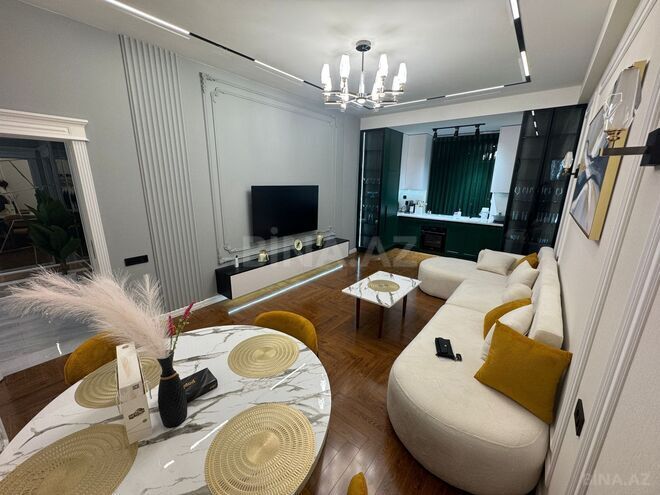 Сдается 2-комн. новостройка 70 м², м. Элмляр Академиясы, photo 1 from 16