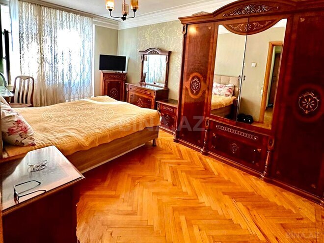 Satılır 3 otaqlı köhnə tikili 75 m², Qara Qarayev m., photo 15 from 27