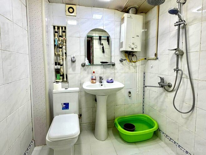 Satılır 3 otaqlı köhnə tikili 75 m², Qara Qarayev m., photo 24 from 27
