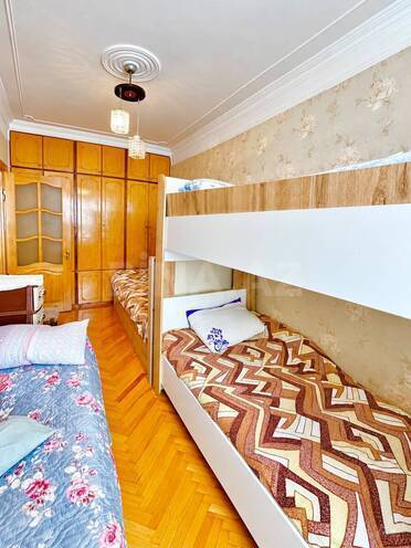 Satılır 3 otaqlı köhnə tikili 75 m², Qara Qarayev m., photo 11 from 19