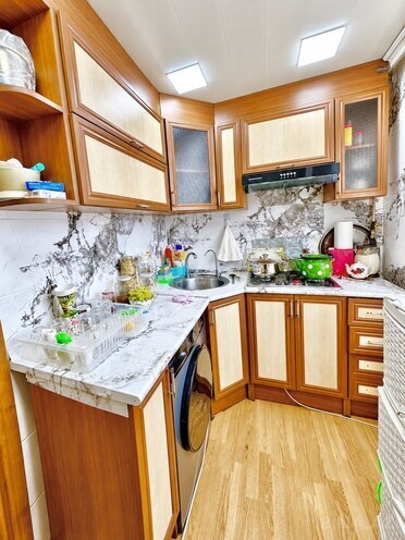 Satılır 3 otaqlı köhnə tikili 78 m², Qara Qarayev m., photo 13 from 19