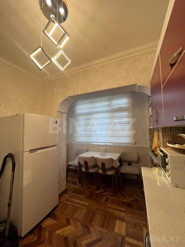 Продаётся 3-комн. вторичка 80 м², Хатаинский р., photo 10 from 17