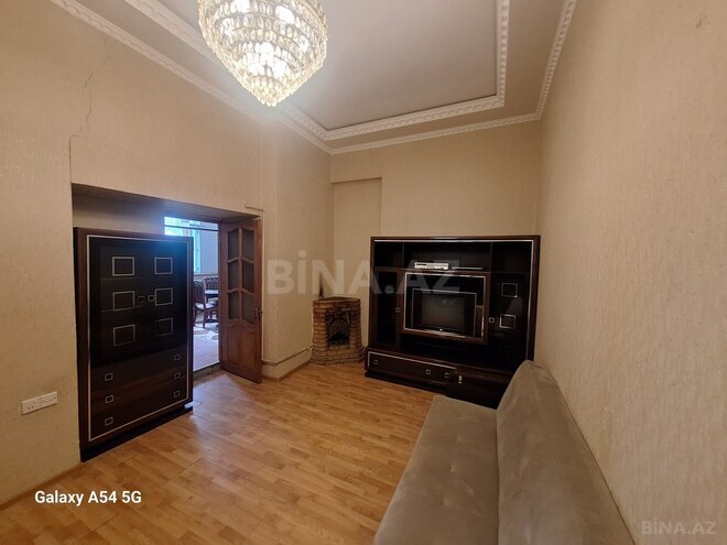Satılır 3 otaqlı köhnə tikili 90 m², Yasamal q., photo 6 from 32