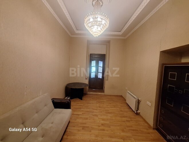 Satılır 3 otaqlı köhnə tikili 90 m², Yasamal q., photo 3 from 32