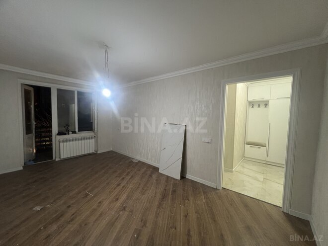 Продается 2-комн. вторичка 52 м², м. Кара Караев, photo 3 from 18