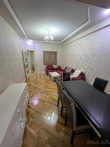 Сдается 2-комн. новостройка 65 м², м. Нефтчиляр, photo 3 from 12