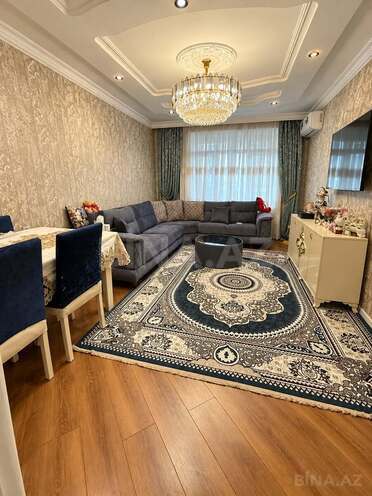 Продаётся 3-комн. вторичка 85 м², м. Кара Караев, photo 1 from 13