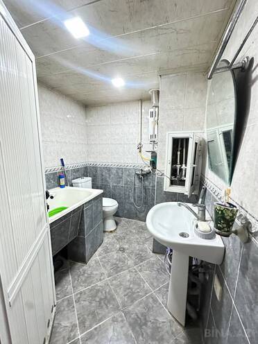 Продаётся 2-комн. вторичка 45 м², м. Иншаатчылар, photo 13 from 14