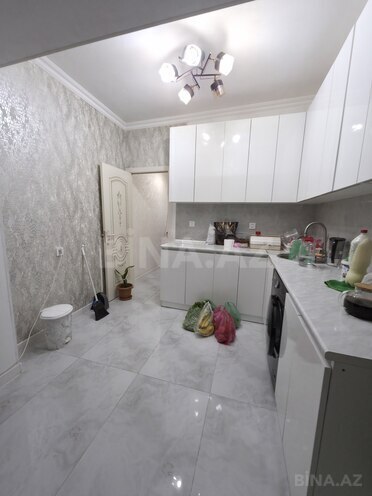 Satılır 4 otaqlı köhnə tikili 100 m², Bakıxanov q., photo 15 from 16