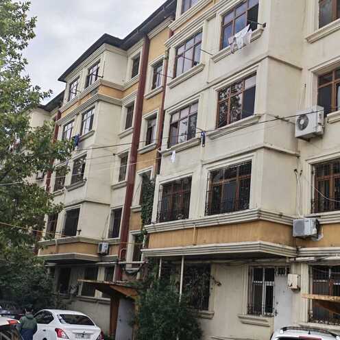 Продаётся 2-комн. вторичка 46 м², м. Насими, photo 3 from 19