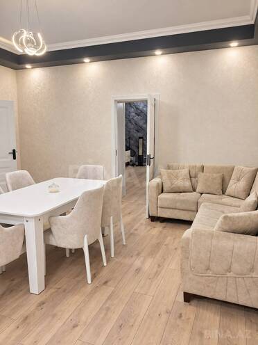 Сдается 2-комн. новостройка 70 м², м. 20 января, photo 3 from 8
