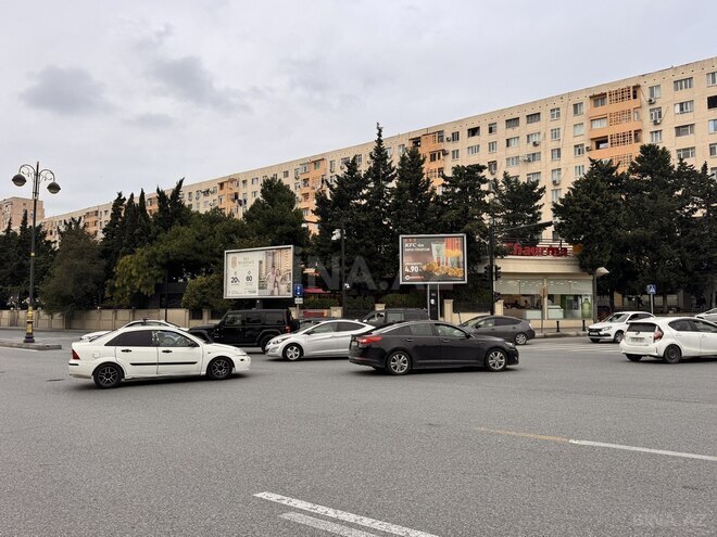 Satılır 3 otaqlı köhnə tikili 85 m², Qara Qarayev m., photo 17 from 18