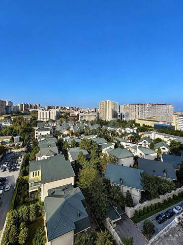 Продаётся 2-комн. новостройка 84 м², м. Иншаатчылар, photo 1 from 10