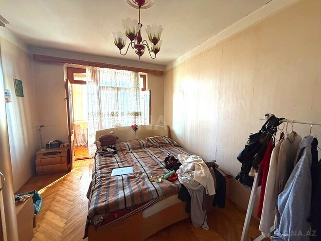 Продается 4-комн. вторичка 100 м², м. Кара Караев, photo 8 from 22