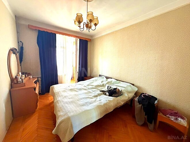 Продается 4-комн. вторичка 100 м², м. Кара Караев, photo 6 from 22