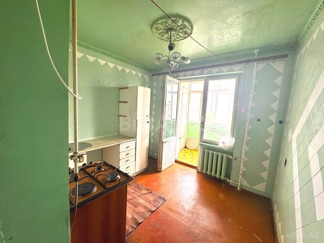 Satılır 3 otaqlı köhnə tikili 75 m², Qara Qarayev m., photo 14 from 17