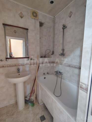 Satılır 4 otaqlı köhnə tikili 110 m², 28 May m., photo 11 from 14