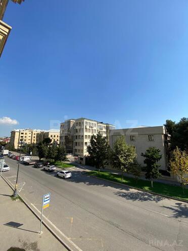 Satılır 2 otaqlı köhnə tikili 60 m², Bakıxanov q., photo 1 from 17