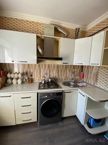 Satılır 2 otaqlı köhnə tikili 60 m², Bakıxanov q., photo 13 from 17