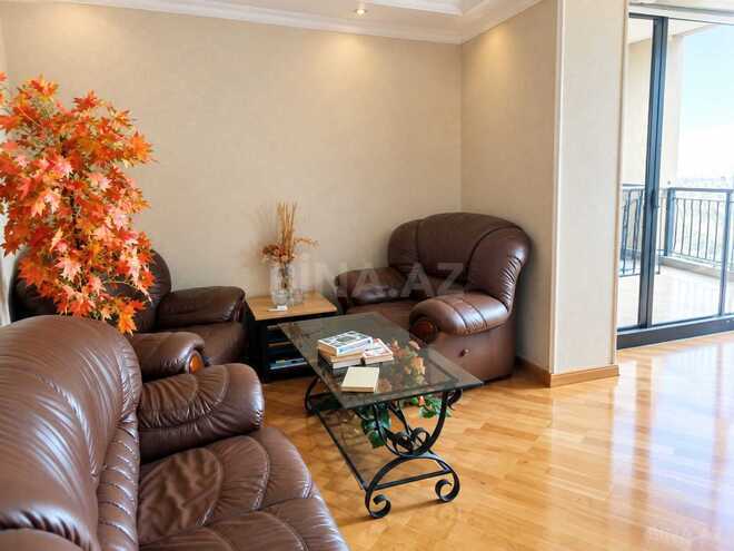 İcarəyə verilir 4 otaqlı köhnə tikili 100 m², 28 May m., photo 3 from 10