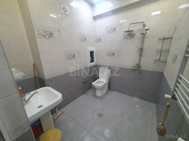 Сдается 2-комн. новостройка 70 м², м. Кара Караев, photo 14 from 17