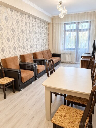 Продаётся 2-комн. новостройка 75 м², м. Иншаатчылар, photo 1 from 11