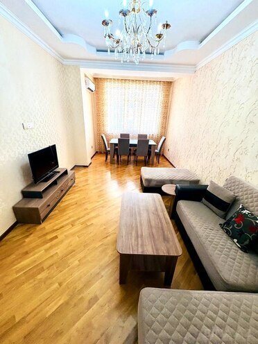 Сдаётся 2-комн. новостройка 75 м², м. Нариман Нариманов, photo 3 from 9