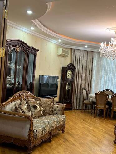 Сдается 4-комн. новостройка 180 м², м. Гянджлик, photo 29 from 32