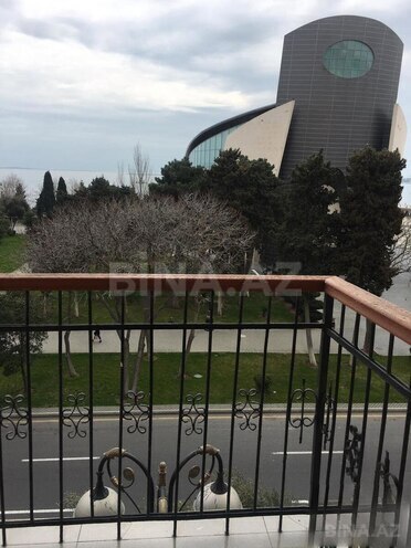 İcarəyə verilir 2 otaqlı köhnə tikili 70 m², Sahil m., photo 1 from 19