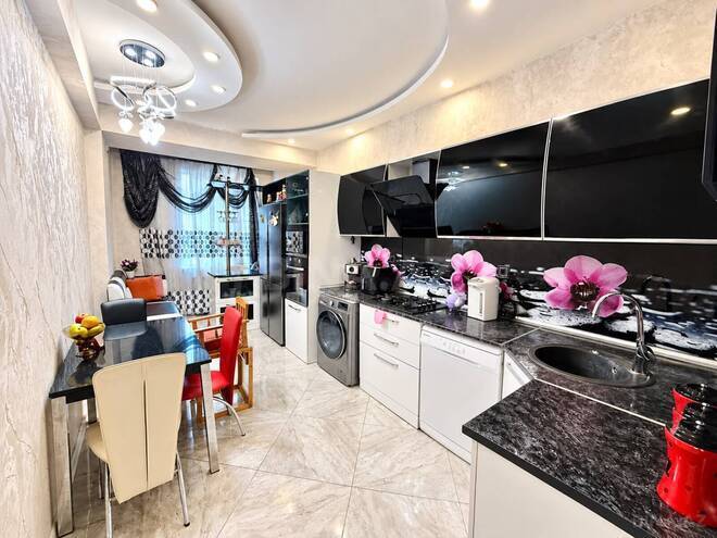 Satılır 5 otaqlı yeni tikili 160 m², İnşaatçılar m., photo 4 from 19