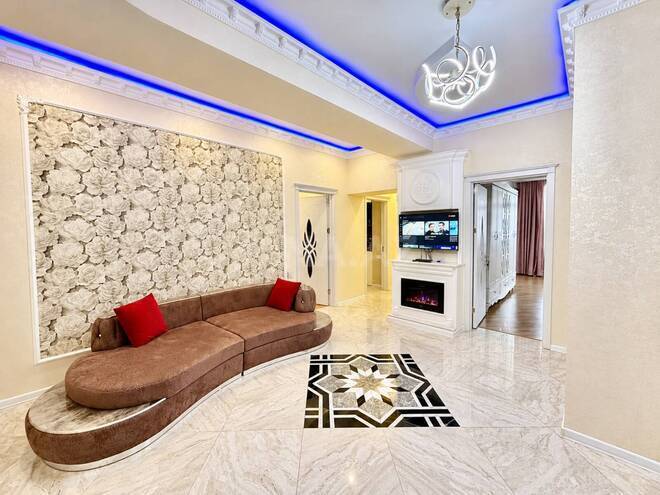 Satılır 5 otaqlı yeni tikili 160 m², İnşaatçılar m., photo 3 from 19