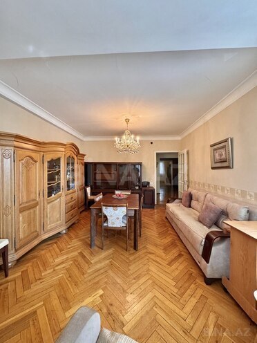 Продается 3-комн. вторичка 100 м², м. Низами, photo 3 from 16