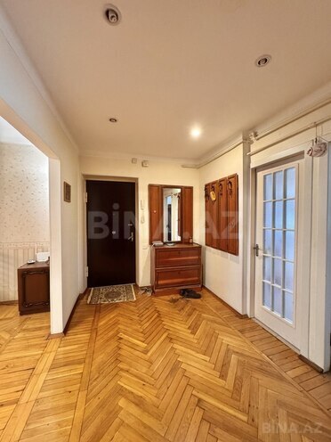 Продается 3-комн. вторичка 100 м², м. Низами, photo 15 from 16