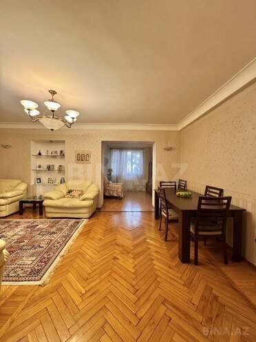 Продается 3-комн. вторичка 100 м², м. Низами, photo 11 from 16