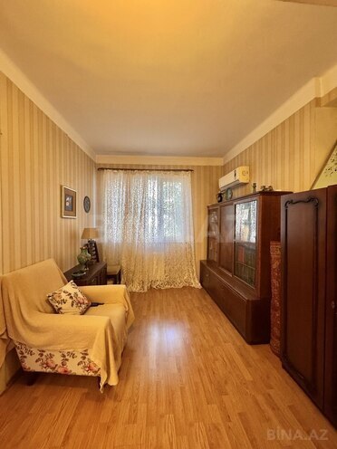 Продается 3-комн. вторичка 100 м², м. Низами, photo 12 from 16