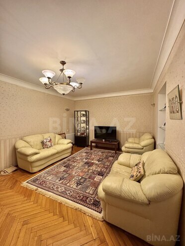 Продается 3-комн. вторичка 100 м², м. Низами, photo 9 from 16