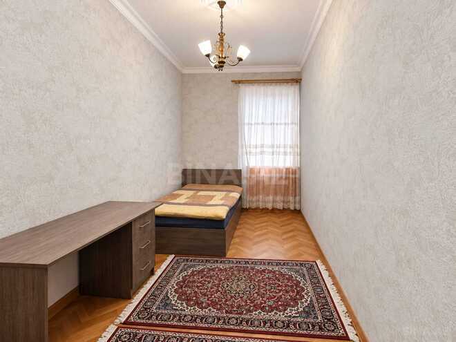 Продается 3-комн. вторичка 92 м², Насиминский  р., photo 16 from 32