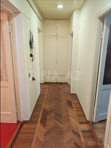Satılır 3 otaqlı köhnə tikili 80 m², Xalqlar Dostluğu m., photo 8 from 11