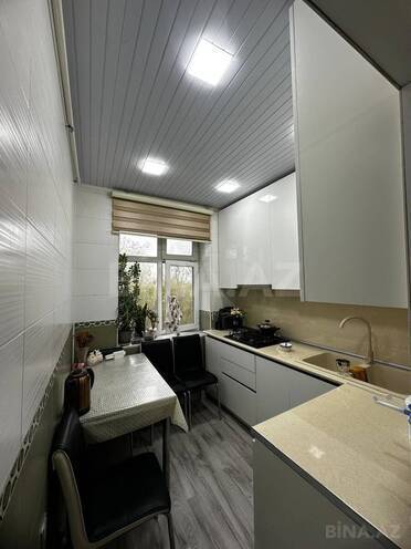 Satılır 4 otaqlı köhnə tikili 80 m², İnşaatçılar m., photo 8 from 14