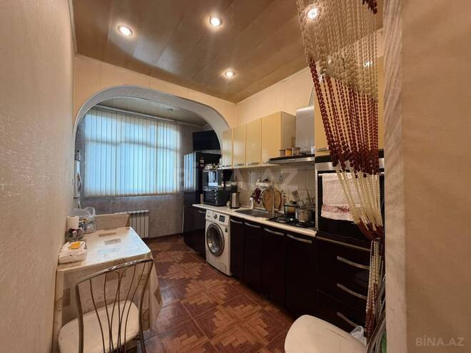 Satılır 2 otaqlı köhnə tikili 70 m², İnşaatçılar m., photo 4 from 19