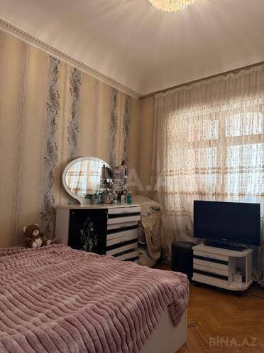 Satılır 2 otaqlı köhnə tikili 70 m², İnşaatçılar m., photo 5 from 19