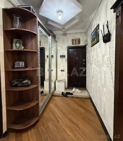 Satılır 3 otaqlı köhnə tikili 85 m², Xalqlar Dostluğu m., photo 1 from 9