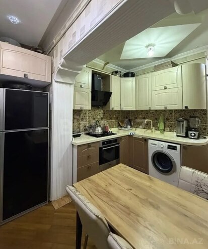 Satılır 3 otaqlı köhnə tikili 85 m², Xalqlar Dostluğu m., photo 4 from 9