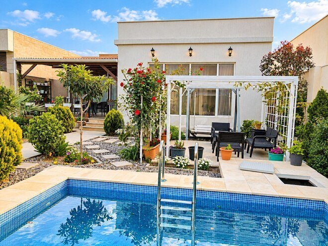 Satılır 3 otaqlı həyət evi/bağ evi 120 m², Mərdəkan q., photo 1 from 15