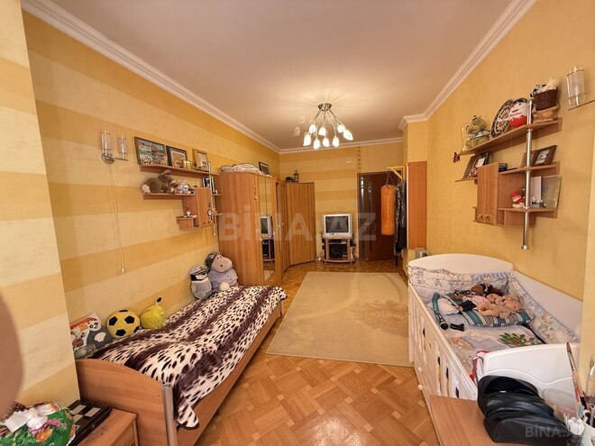 Satılır 4 otaqlı yeni tikili 175 m², İnşaatçılar m., photo 18 from 31