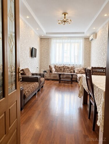 İcarəyə verilir 2 otaqlı yeni tikili 70 m², 7-ci mikrorayon q., photo 1 from 8