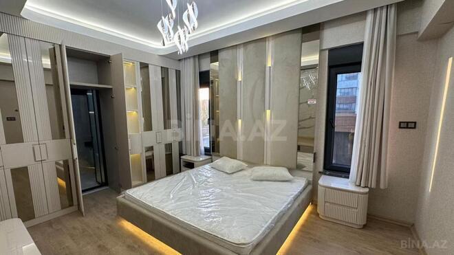 Сдается 3-комн. новостройка 110 м², Хатаинский р., photo 1 from 11