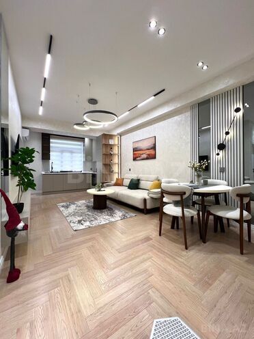 Сдаётся 2-комн. новостройка 55 м², м. 8 ноября, photo 1 from 15