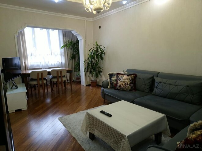 Продаётся 3-комн. вторичка 95 м², м. Халглар Достлугу, photo 1 from 17